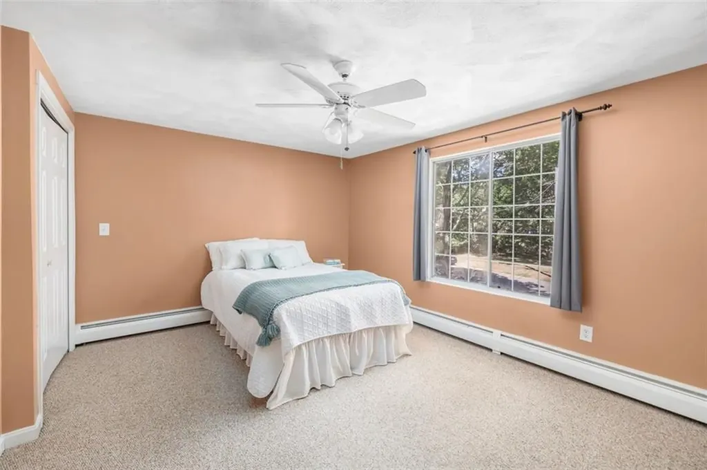 30 Eagle Run Warwick RI 02889