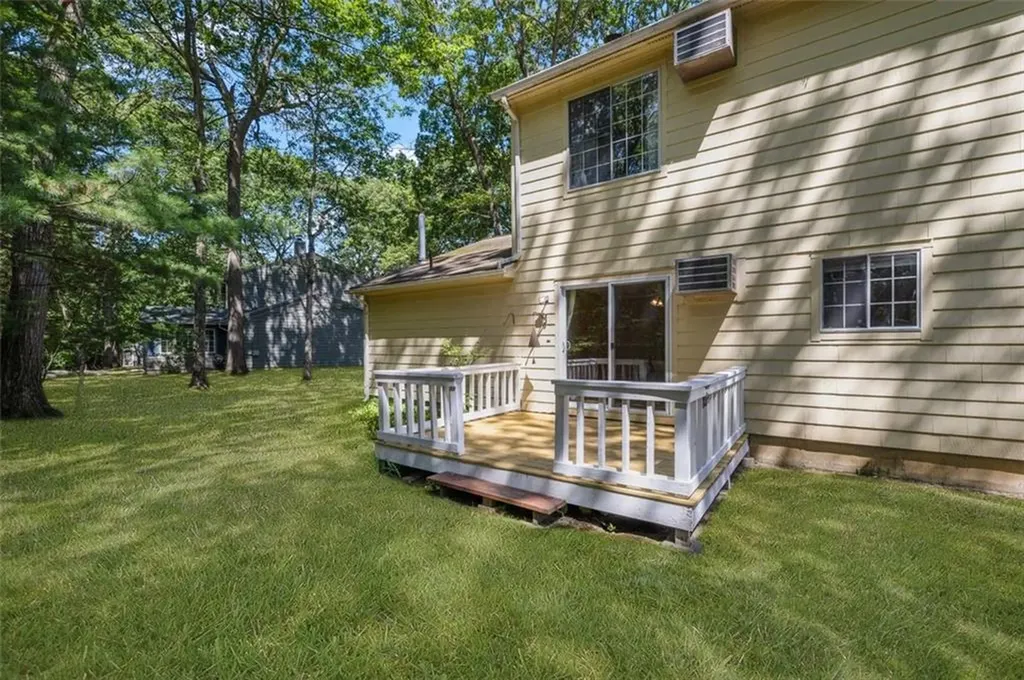 30 Eagle Run Warwick RI 02889
