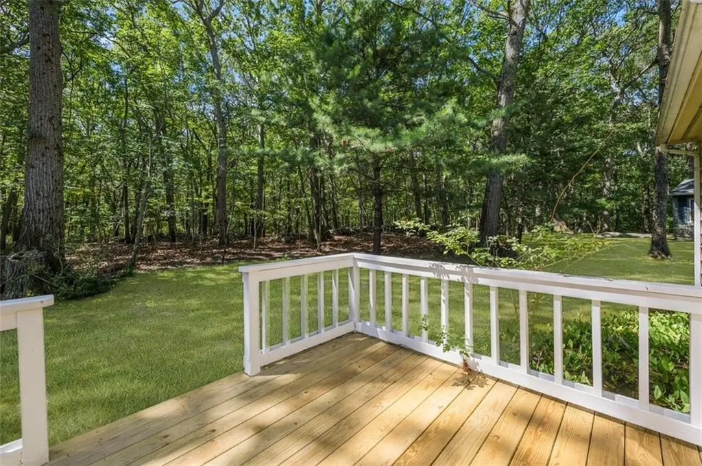 30 Eagle Run Warwick RI 02889