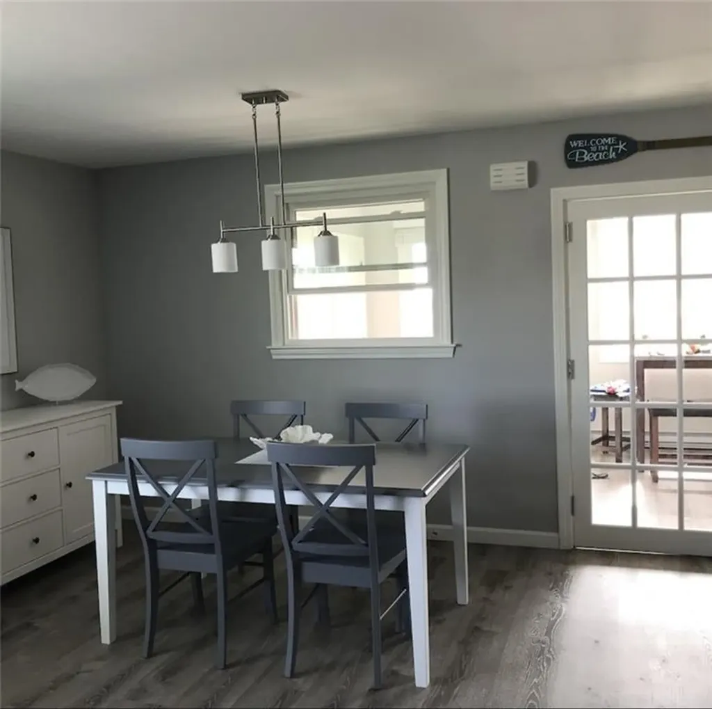 13 4th Street Narragansett RI 02882