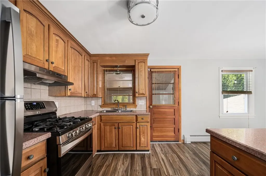 107 Dexterdale Road Providence RI 02906