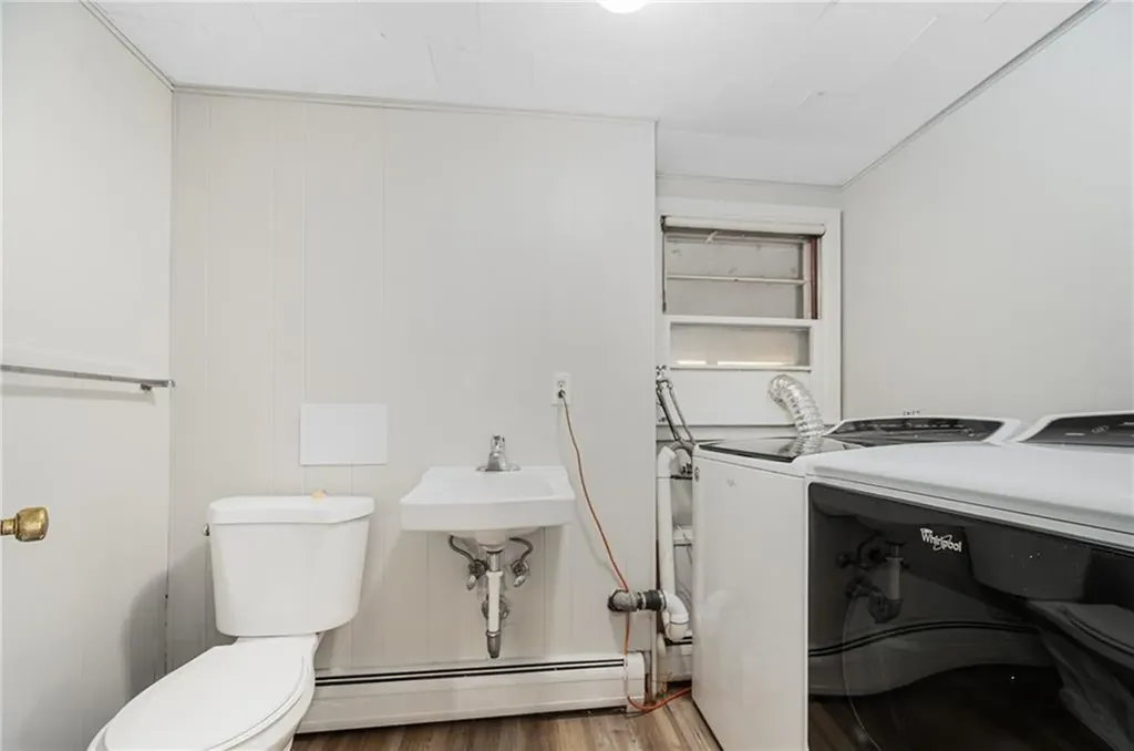107 Dexterdale Road Providence RI 02906