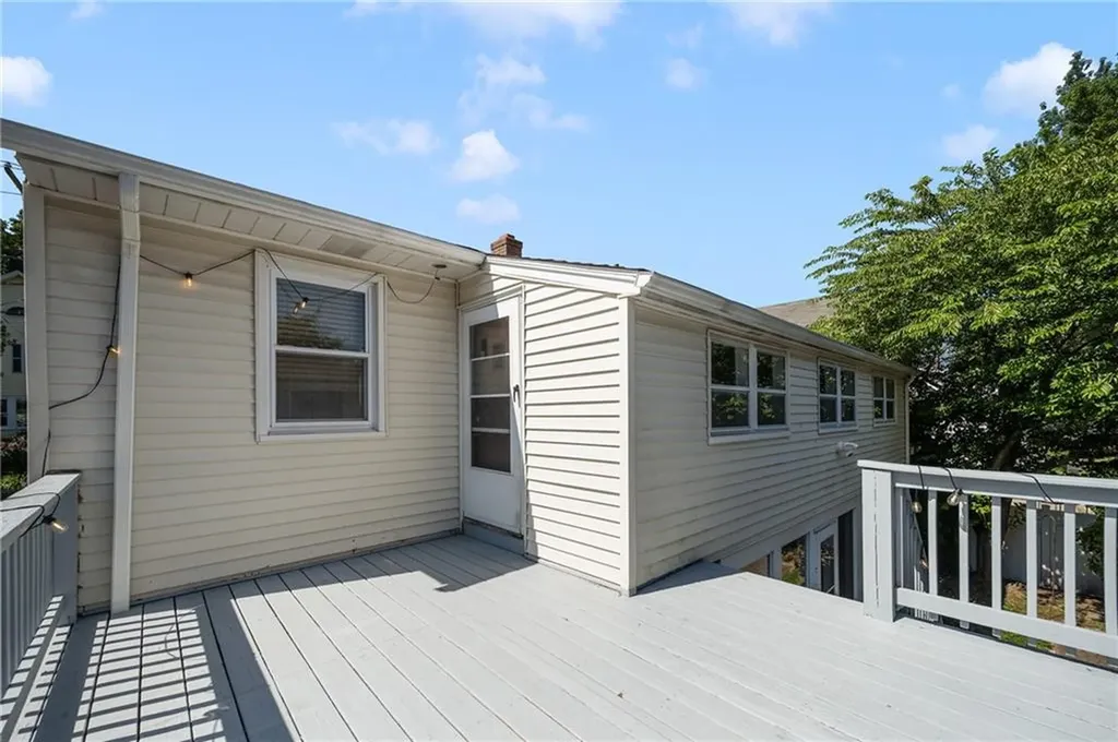 107 Dexterdale Road Providence RI 02906