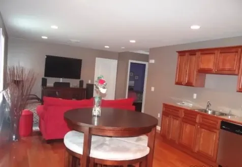 20 North Street Warwick RI 02886