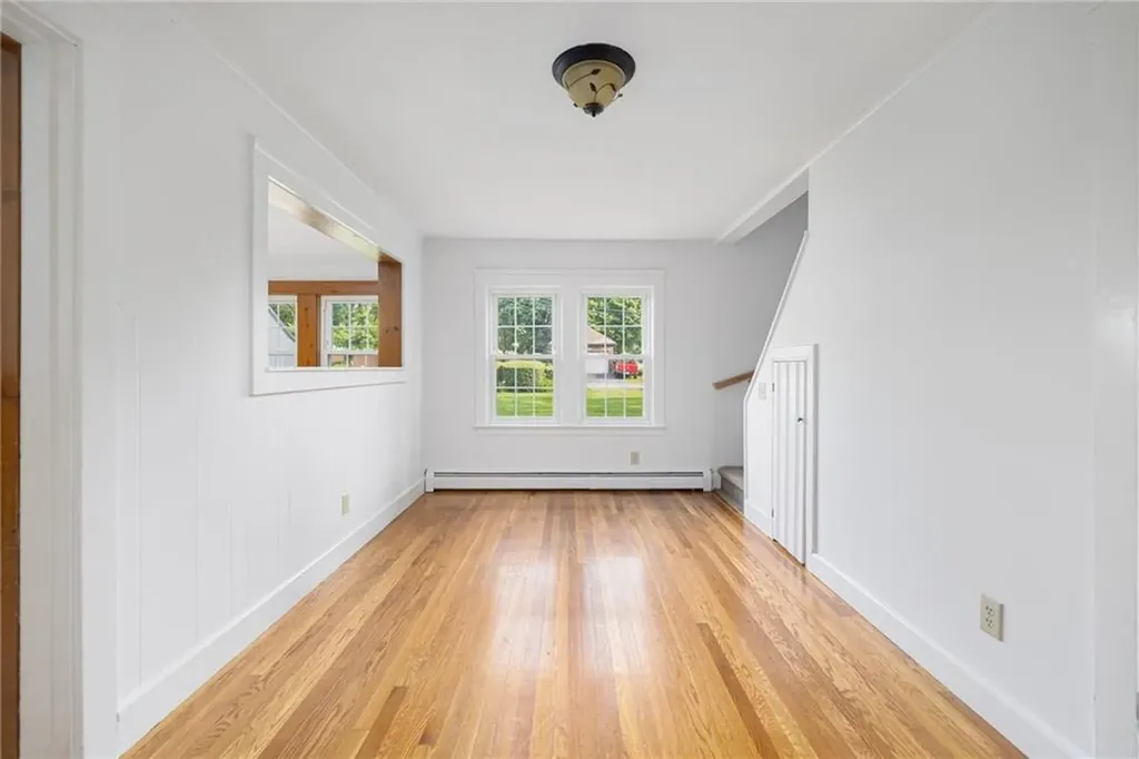 52 Pleasant View Road Warwick RI 02888