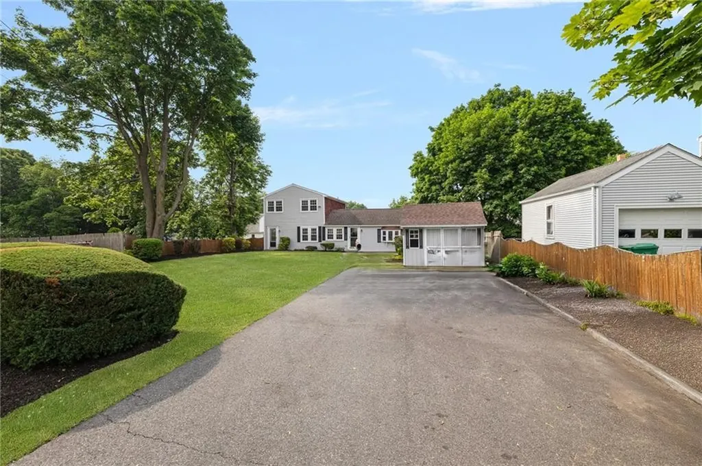 52 Pleasant View Road Warwick RI 02888