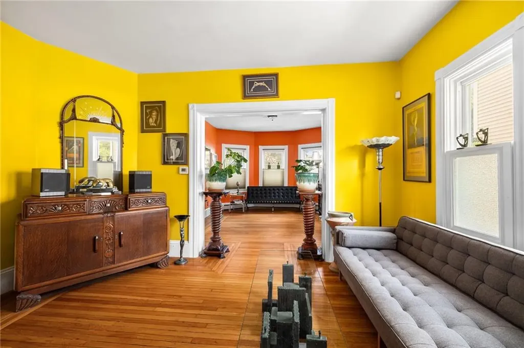 48 Wollaston Street Cranston RI 02910