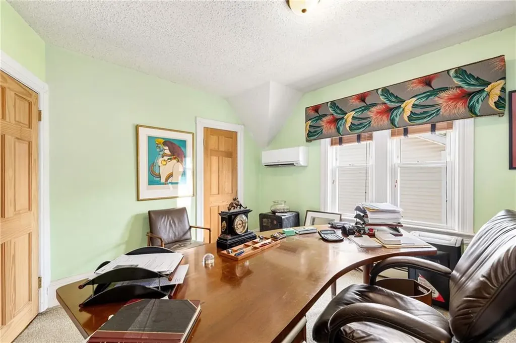 48 Wollaston Street Cranston RI 02910