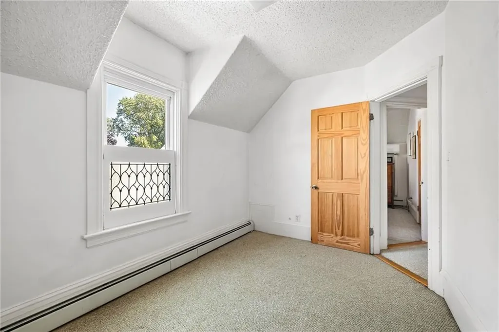 48 Wollaston Street Cranston RI 02910