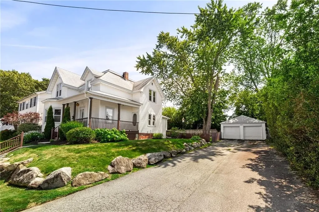 48 Wollaston Street Cranston RI 02910