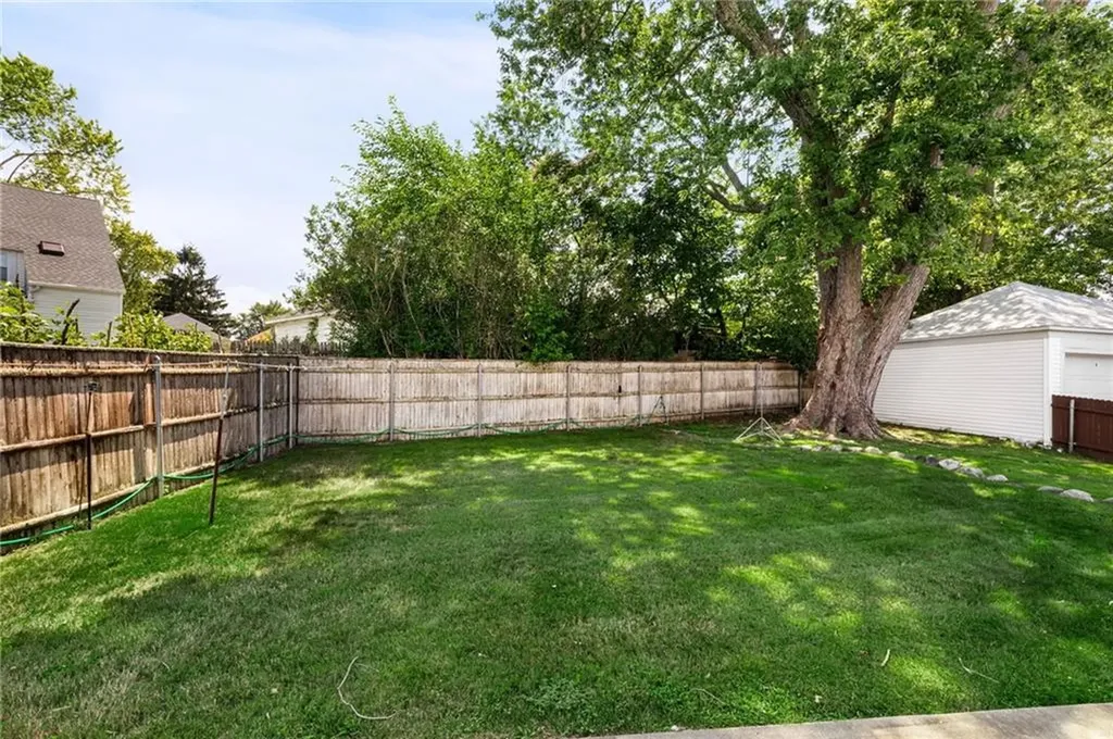 48 Wollaston Street Cranston RI 02910