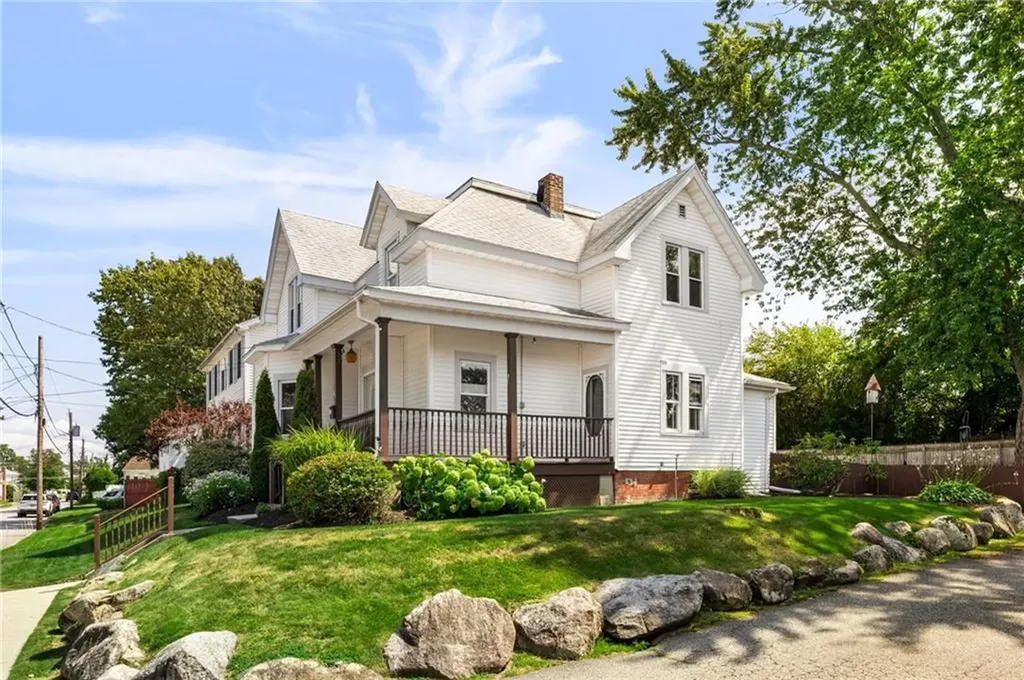 48 Wollaston Street Cranston RI 02910