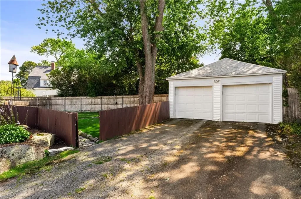 48 Wollaston Street Cranston RI 02910