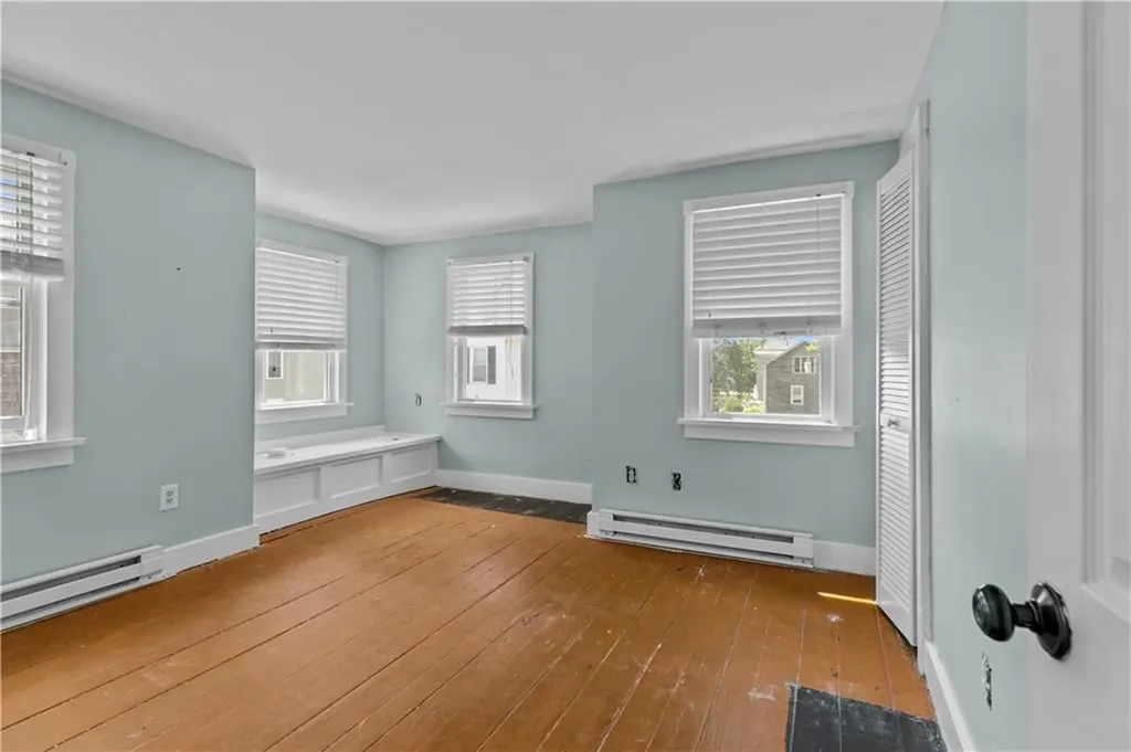 45 Burnside Avenue Newport RI 02840