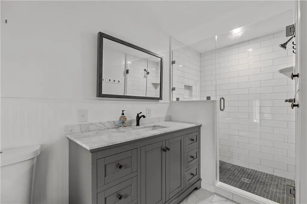 45 Burnside Avenue Newport RI 02840