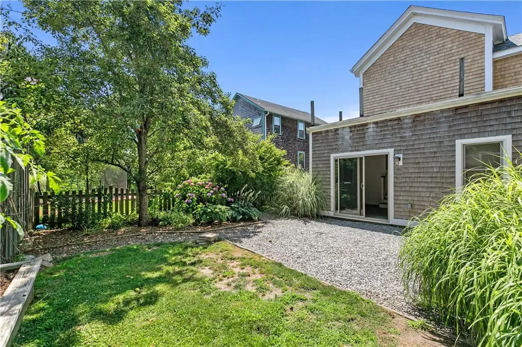45 Burnside Avenue Newport RI 02840