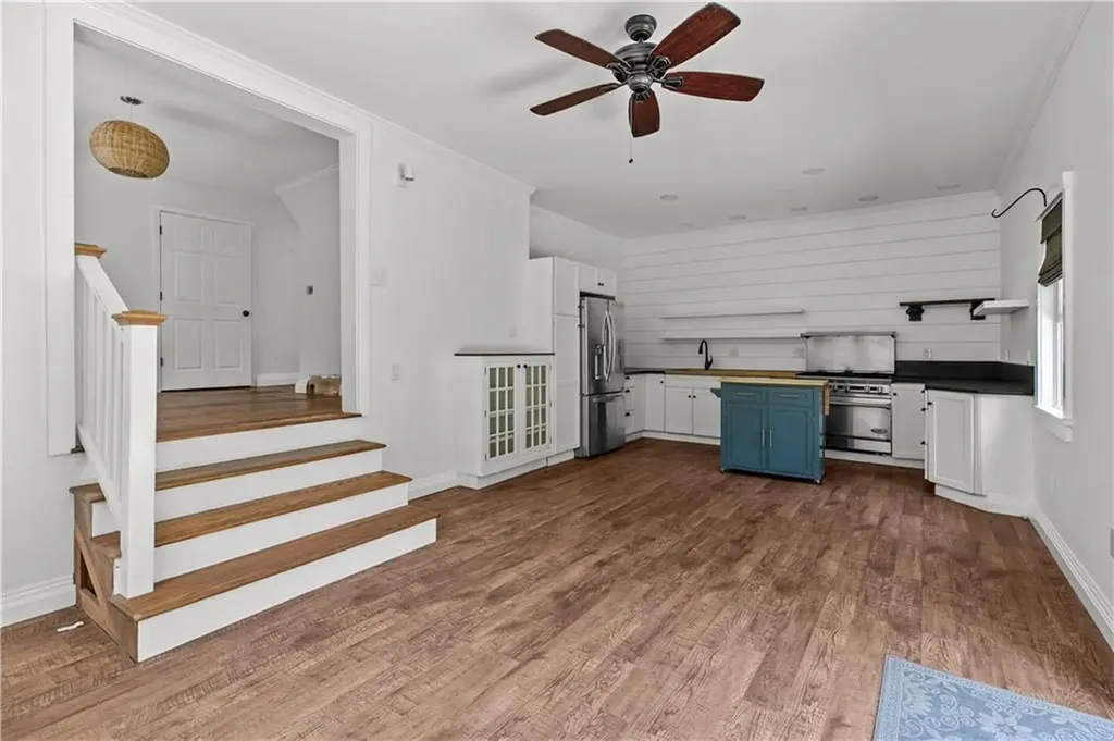 45 Burnside Avenue Newport RI 02840