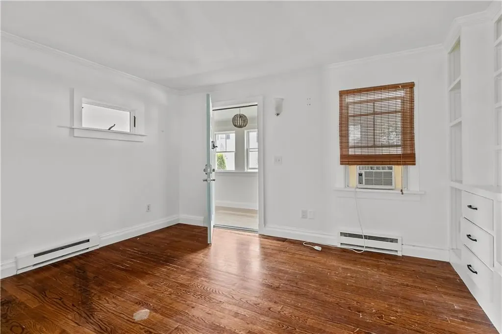 45 Burnside Avenue Newport RI 02840