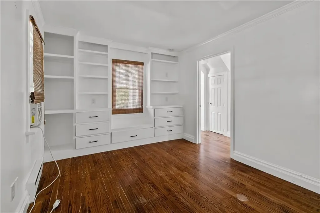 45 Burnside Avenue Newport RI 02840