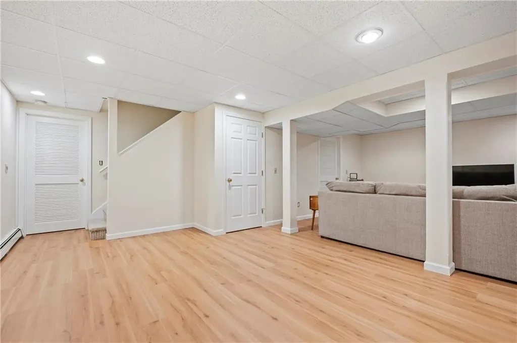 23 Aspen Lane Smithfield RI 02828