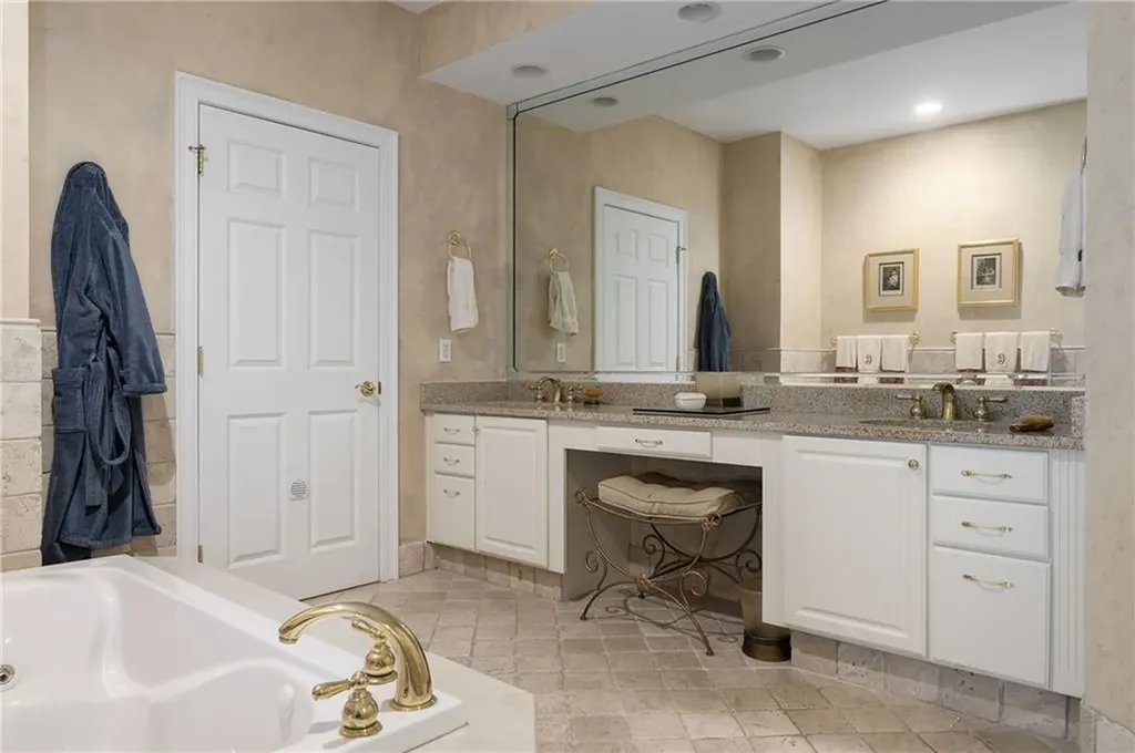90 Woods Way North Kingstown RI 02852