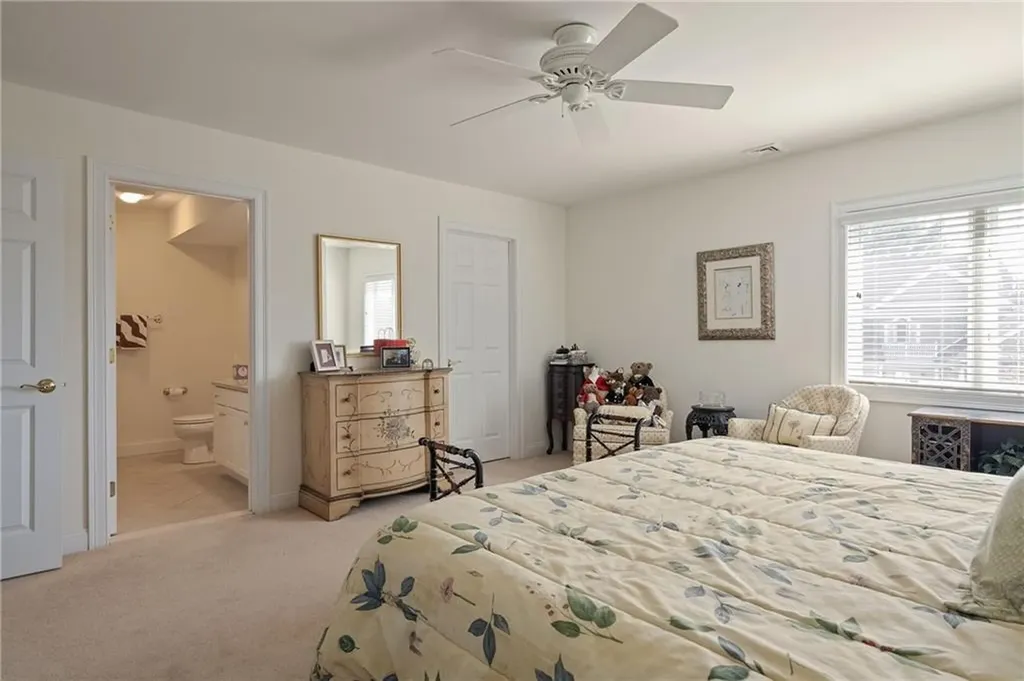 90 Woods Way North Kingstown RI 02852