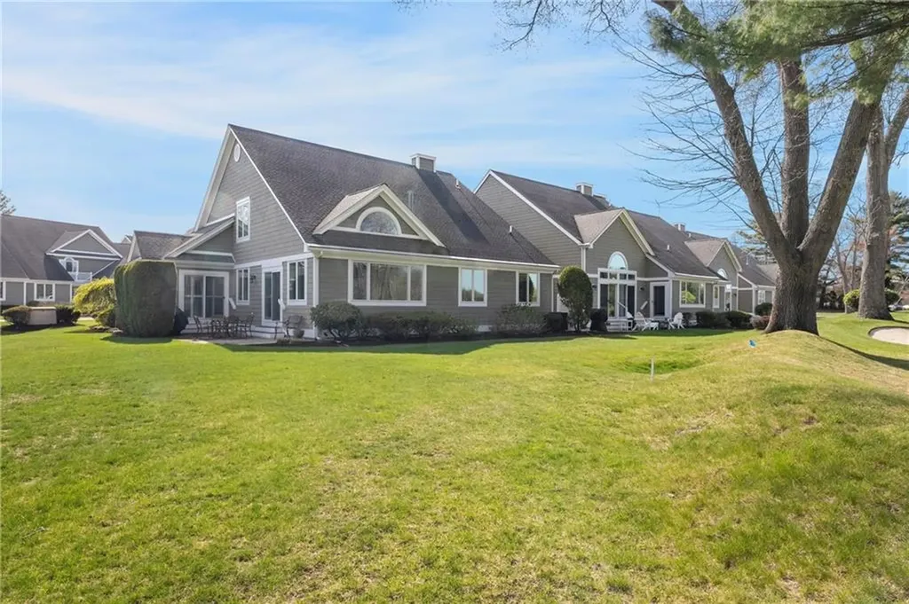 90 Woods Way North Kingstown RI 02852