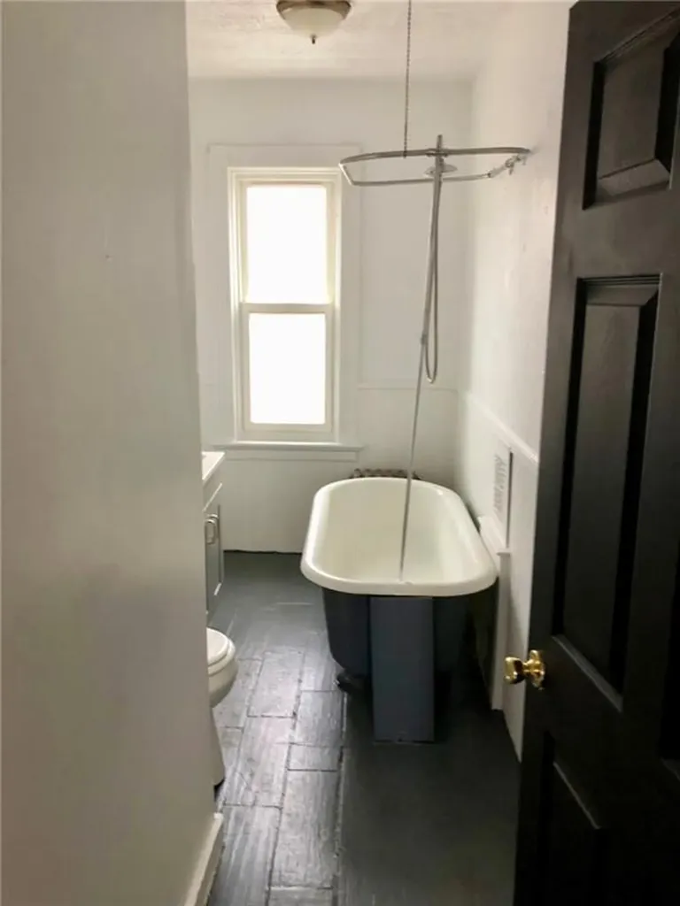 11 13 Wisdom Avenue Providence RI 02908