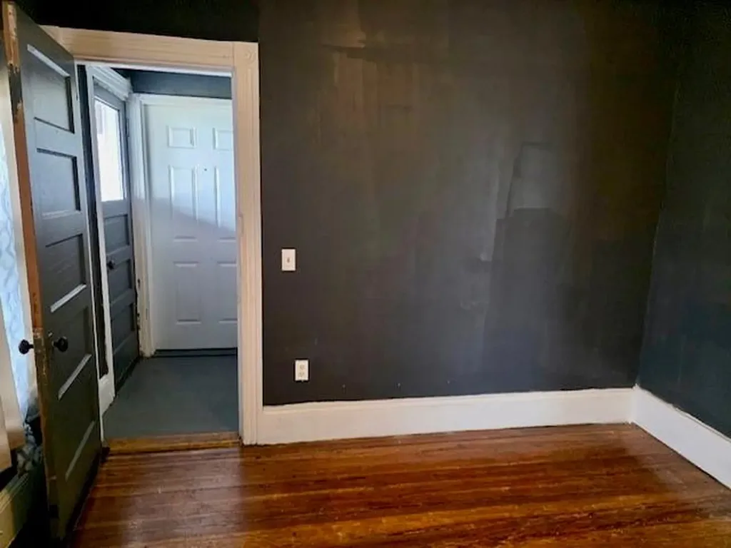 11 13 Wisdom Avenue Providence RI 02908