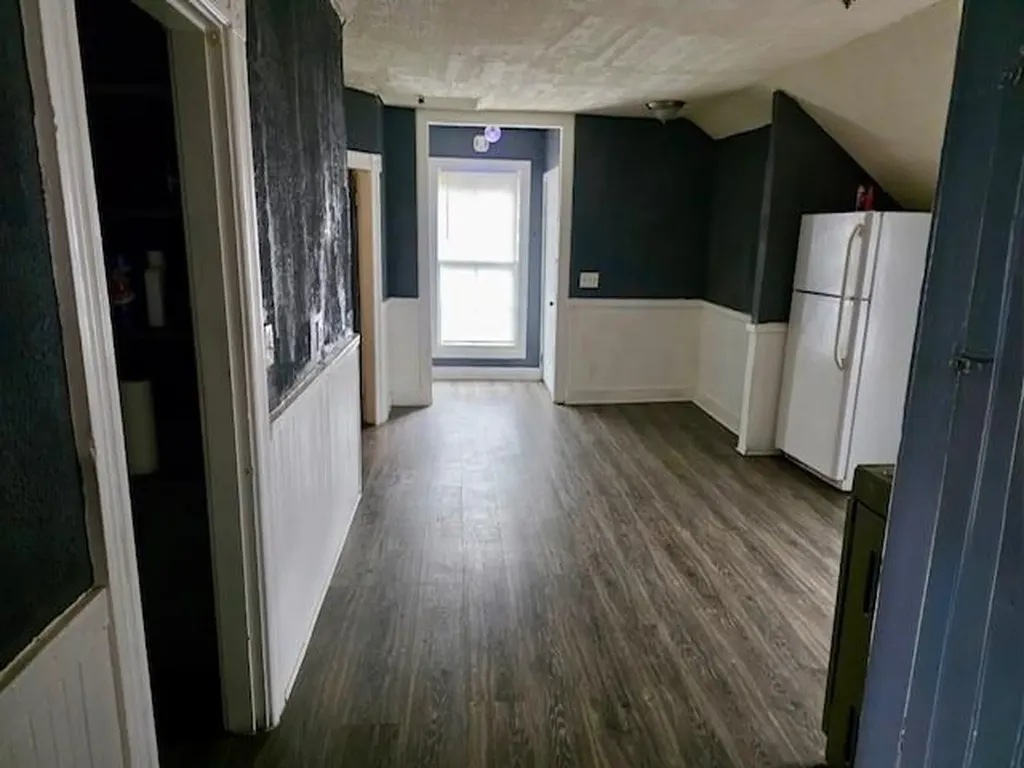 11 13 Wisdom Avenue Providence RI 02908
