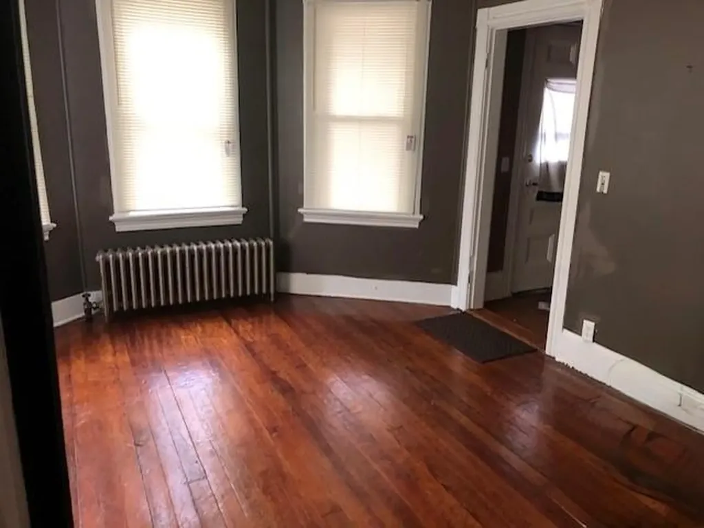 11 13 Wisdom Avenue Providence RI 02908