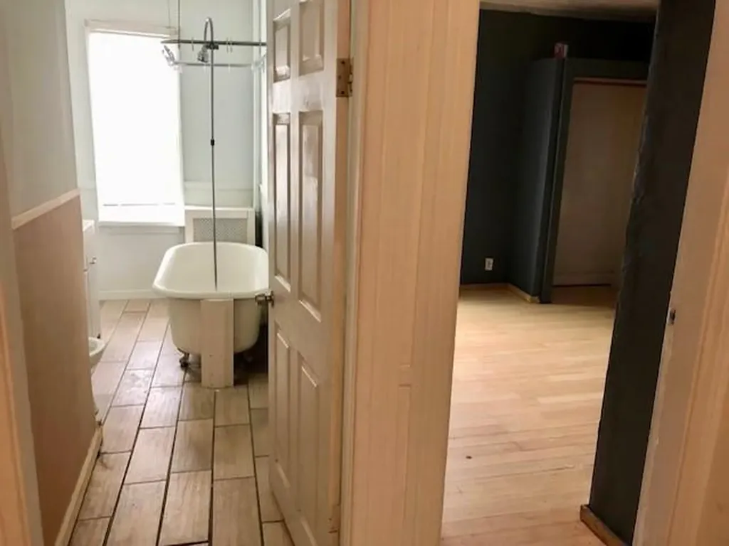 11 13 Wisdom Avenue Providence RI 02908
