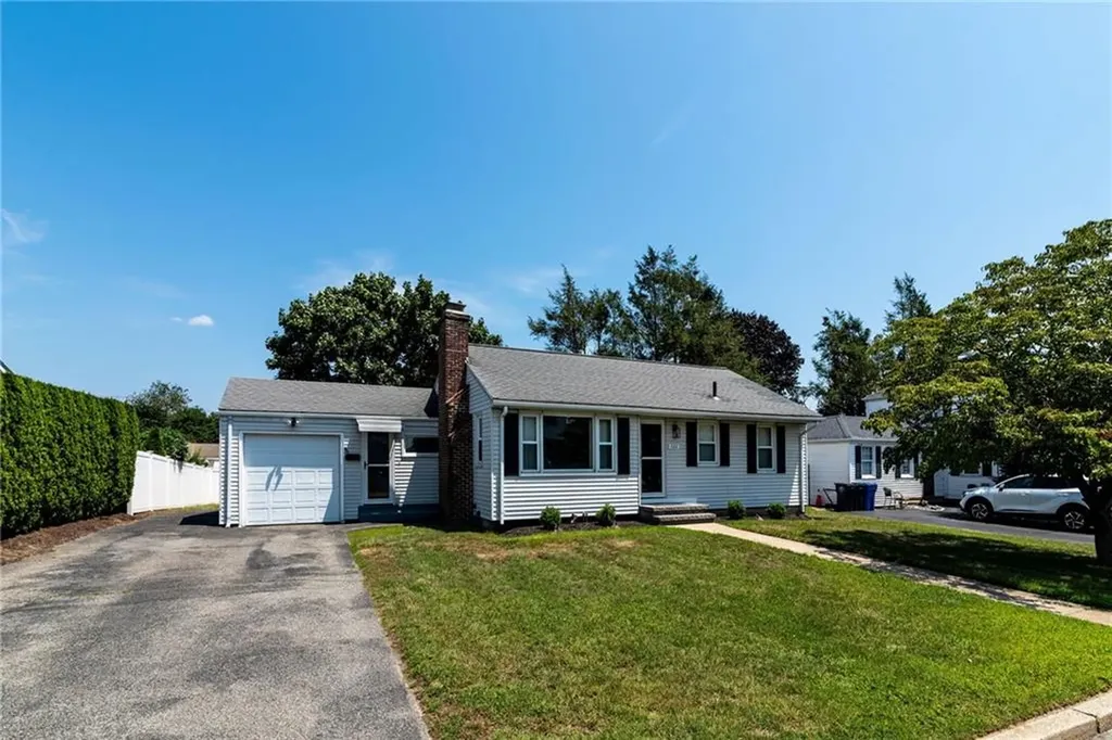 322 Garden City Drive Cranston RI 02920
