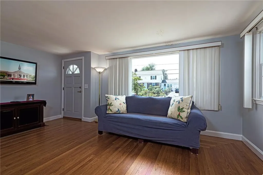 322 Garden City Drive Cranston RI 02920