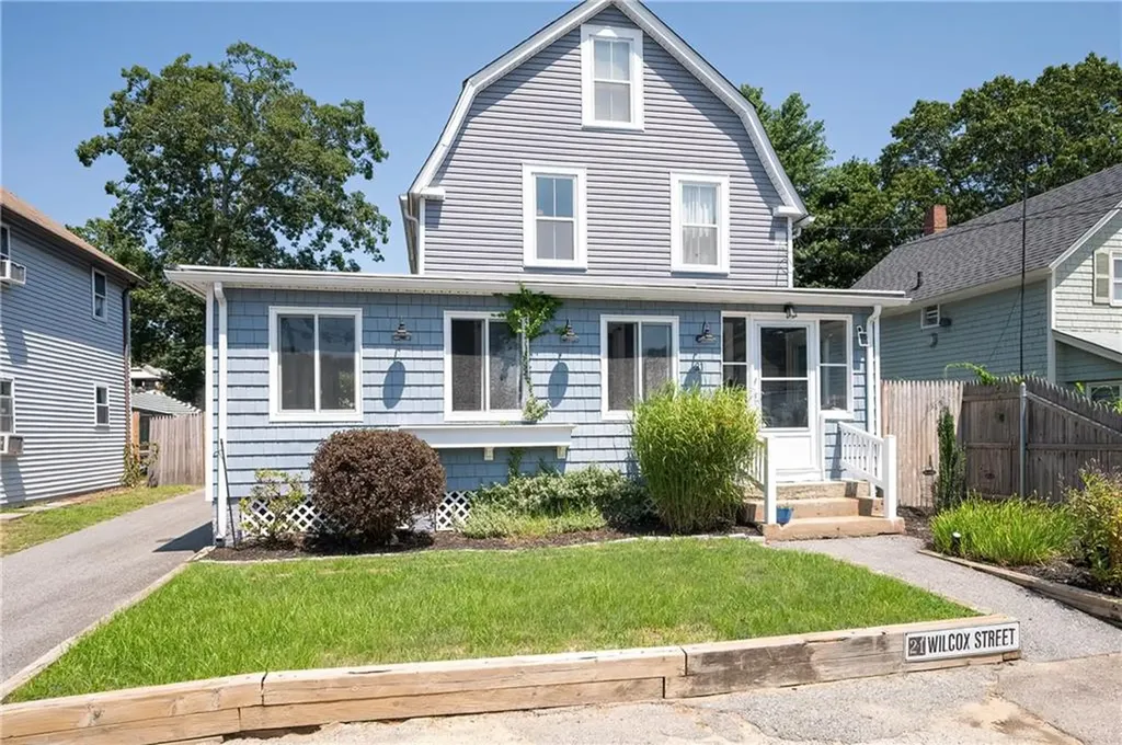 21 Wilcox Street Warwick RI 02889