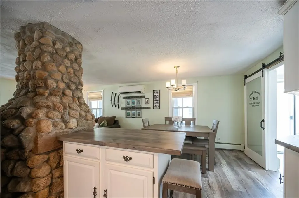 21 Wilcox Street Warwick RI 02889