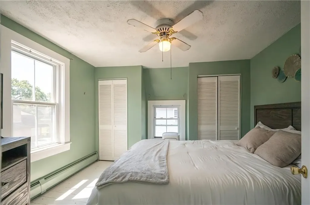 21 Wilcox Street Warwick RI 02889