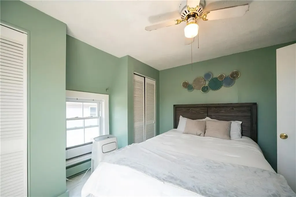 21 Wilcox Street Warwick RI 02889