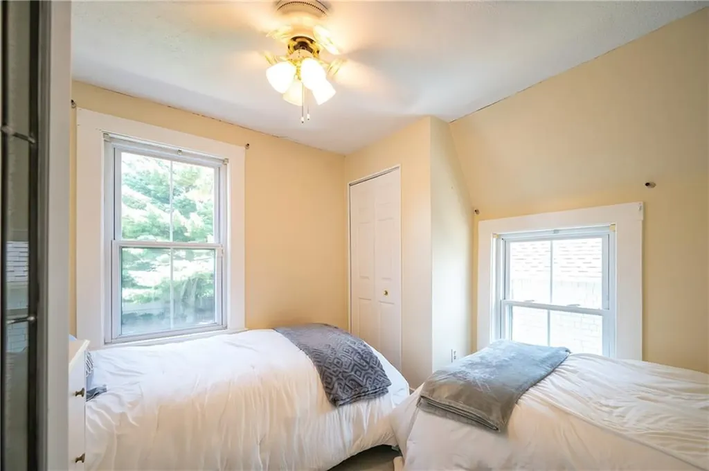 21 Wilcox Street Warwick RI 02889