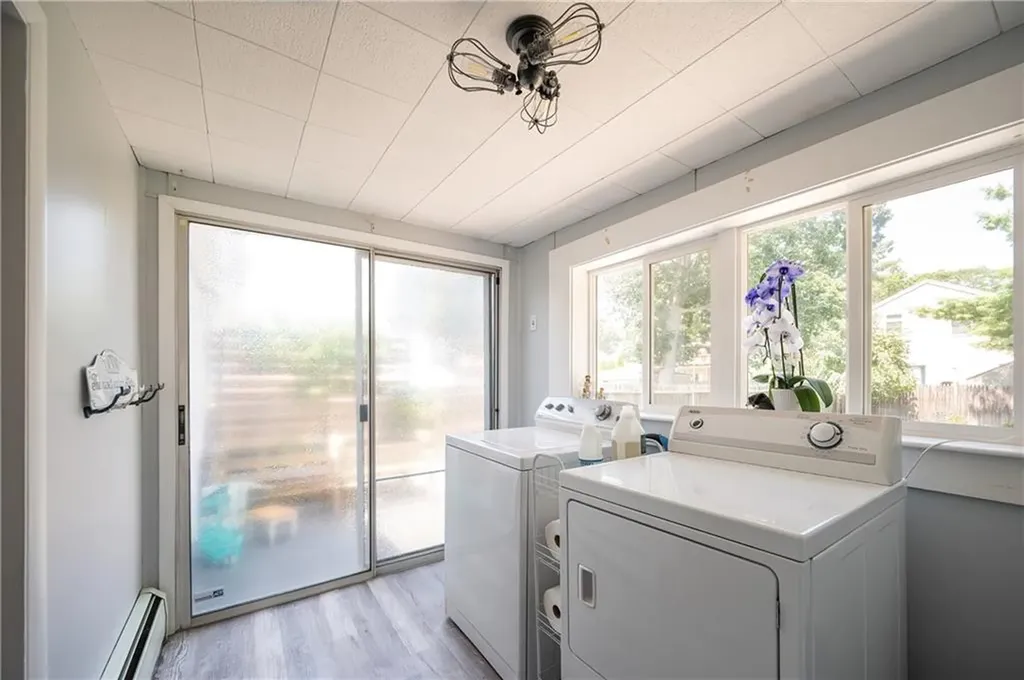 21 Wilcox Street Warwick RI 02889