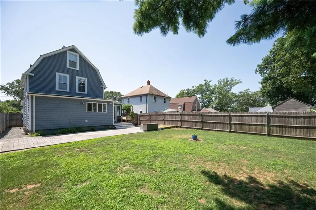 21 Wilcox Street Warwick RI 02889