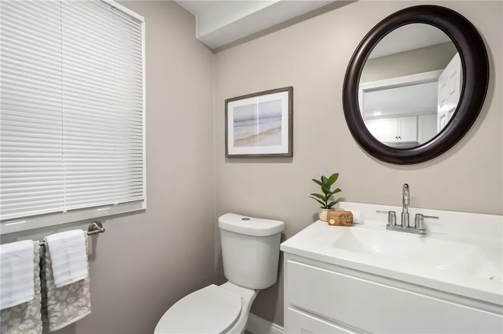 476 Green End Avenue Middletown RI 02842