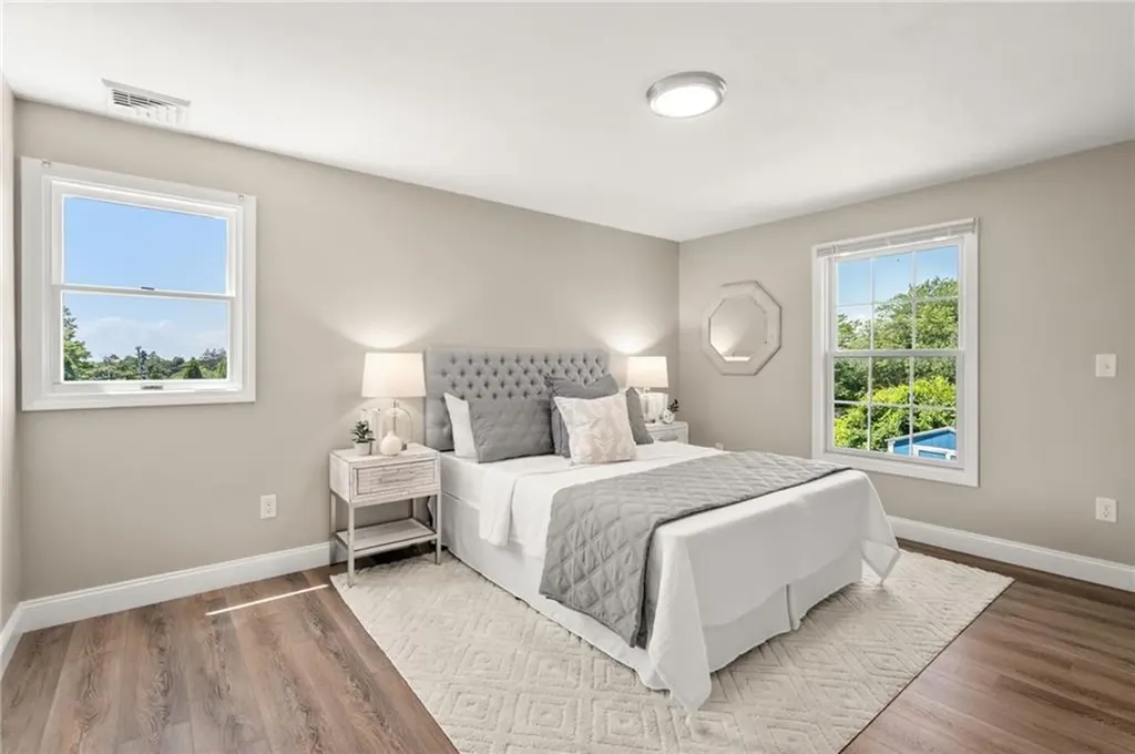 476 Green End Avenue Middletown RI 02842