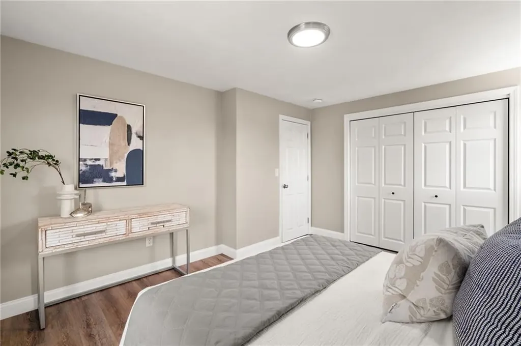 476 Green End Avenue Middletown RI 02842
