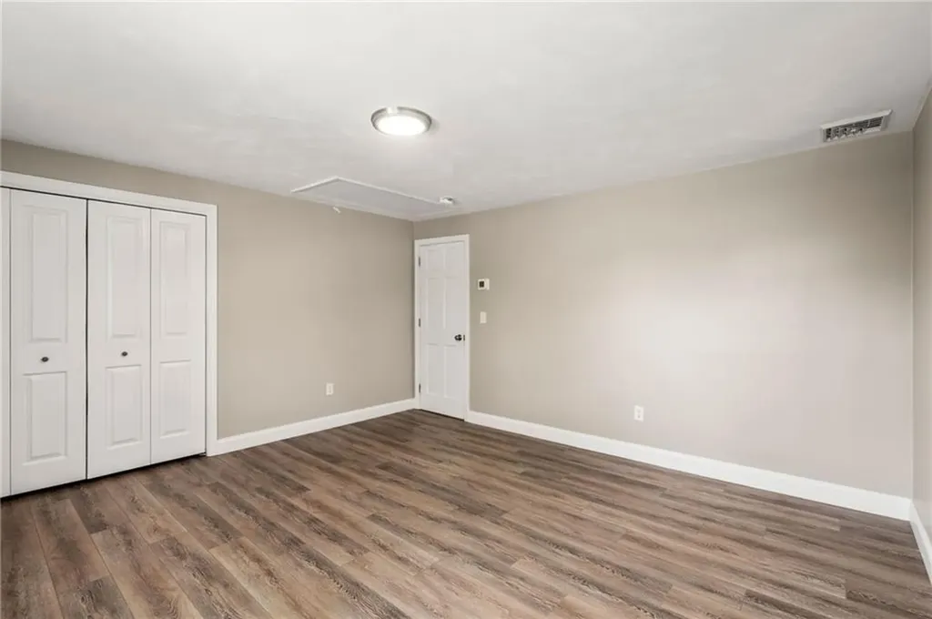 476 Green End Avenue Middletown RI 02842