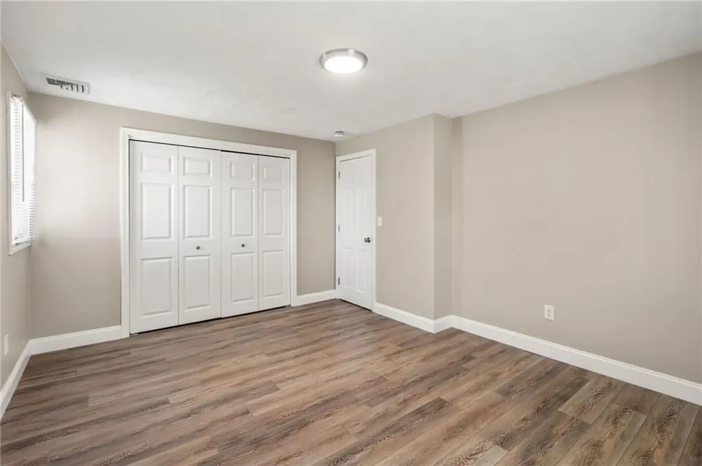 476 Green End Avenue Middletown RI 02842