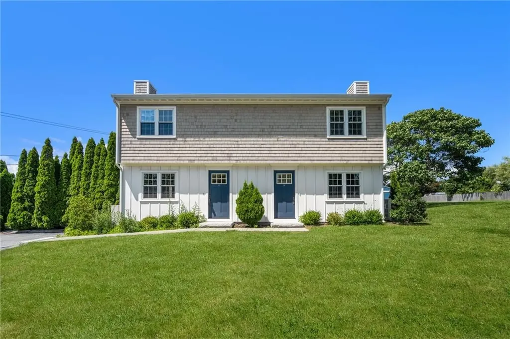476 Green End Avenue Middletown RI 02842