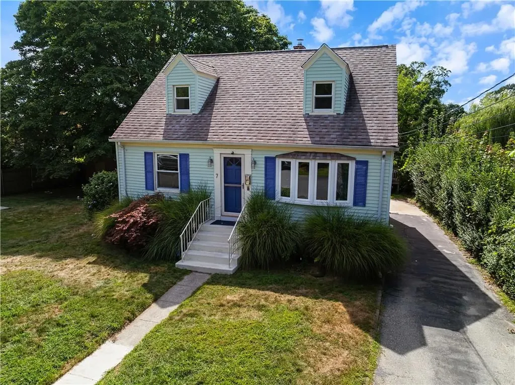 7 Turner Road Bristol RI 02809