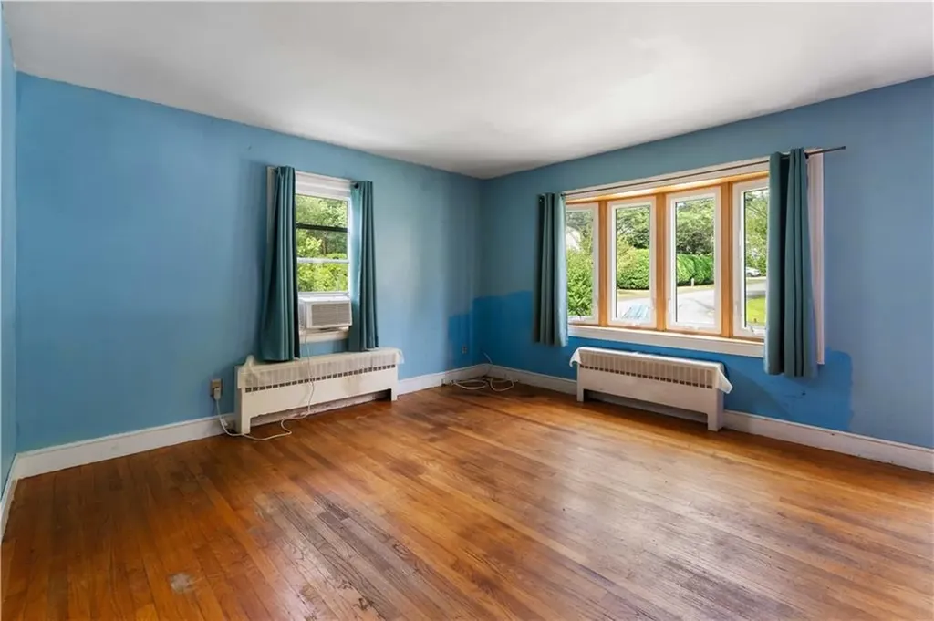 7 Turner Road Bristol RI 02809