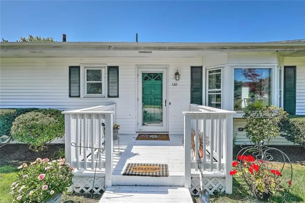 120 Hilton Road Warwick RI 02889
